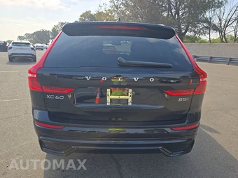 2025 Volvo XC60 B5 Core - miniatura 5