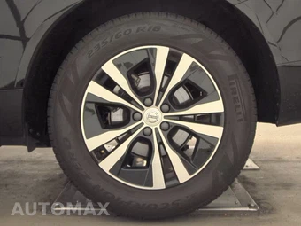2025 Volvo XC60 B5 Core - miniatura 12