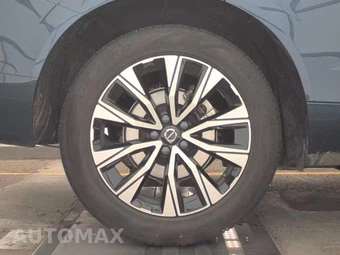 2025 Volvo XC60 B5 Core – miniatura 11
