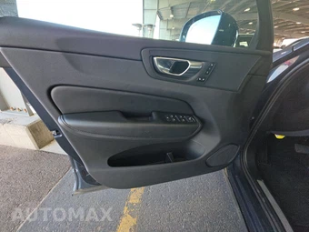 2025 Volvo XC60 B5 Core – miniatura 15