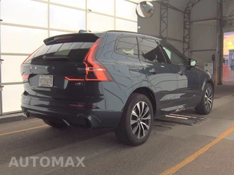 2025 Volvo XC60 B5 Core – miniatura 5