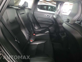 2025 Volvo XC60 B5 Core – miniatura 16