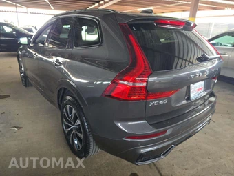 2025 Volvo XC60 B5 Core – miniatura 2