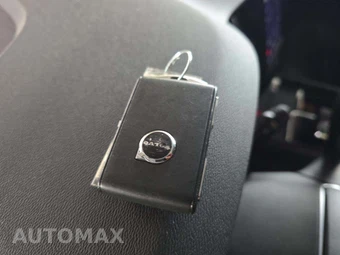2025 Volvo XC60 B5 Core – miniatura 8