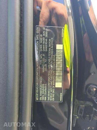 2025 Volvo XC60 B5 Core – miniatura 5