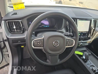 2025 Volvo XC60 B5 Core – miniatura 15