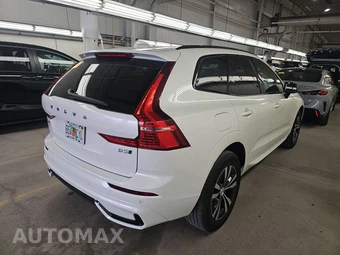 2025 Volvo XC60 B5 Core – miniatura 4