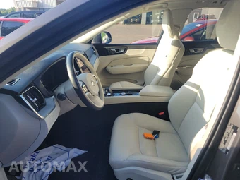 2025 Volvo XC60 B5 Plus - miniatura 7