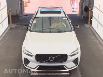 2025 Volvo XC60 B5 Plus – miniatura 2
