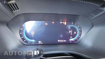 2025 Volvo XC60 B5 Plus – miniatura 32