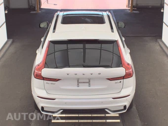 2025 Volvo XC60 B5 Plus – miniatura 5