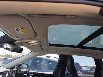 2025 Volvo XC60 B5 Plus – miniatura 19