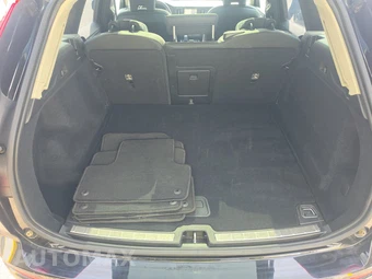2025 Volvo XC60 B5 Plus – miniatura 16