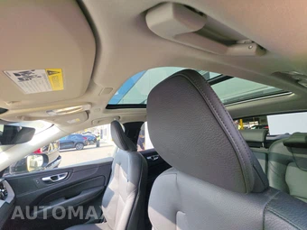 2025 Volvo XC60 B5 Plus – miniatura 19
