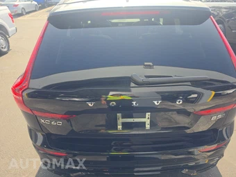 2025 Volvo XC60 B5 Plus – miniatura 5