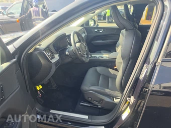 2025 Volvo XC60 B5 Plus – miniatura 7