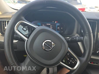 2025 Volvo XC60 B5 Plus - miniatura 10