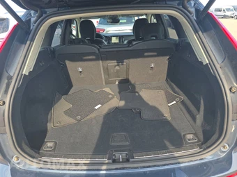 2025 Volvo XC60 B5 Plus - miniatura 17