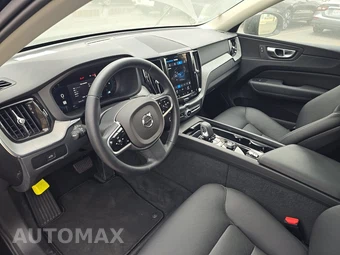 2025 Volvo XC60 B5 Plus - miniatura 11