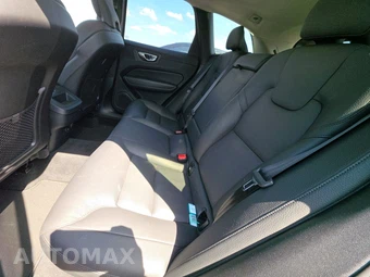 2025 Volvo XC60 B5 Plus – miniatura 13
