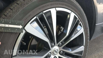 2025 Volvo XC60 B5 Plus – miniatura 27