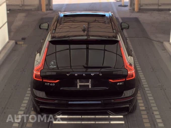 2025 Volvo XC60 B5 Plus – miniatura 5