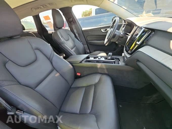 2025 Volvo XC60 B5 Plus – miniatura 8