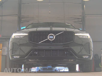 2025 Volvo XC60 B5 Plus – miniatura 3
