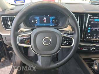2025 Volvo XC60 B5 Plus – miniatura 10