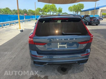 2025 Volvo XC60 B5 Plus – miniatura 5