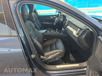 2025 Volvo XC60 B5 Plus – miniatura 8