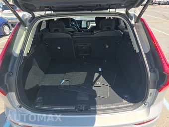 2025 Volvo XC60 B5 Plus - miniatura 16