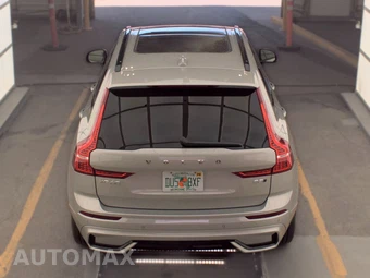 2025 Volvo XC60 B5 Plus - miniatura 5