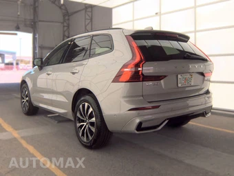 2025 Volvo XC60 B5 Plus - miniatura 6