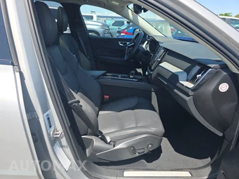 2025 Volvo XC60 B5 Plus - miniatura 8