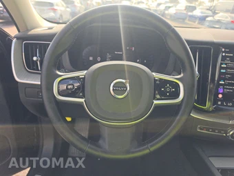 2025 Volvo XC60 B5 Plus – miniatura 10