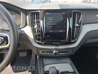 2025 Volvo XC60 B5 Plus - miniatura 11