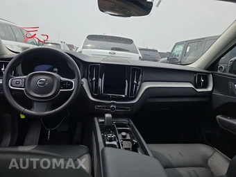 2025 Volvo XC60 B5 Plus – miniatura 11