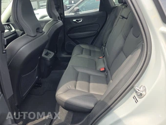 2025 Volvo XC60 B5 Plus – miniatura 13