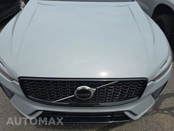 2025 Volvo XC60 B5 Plus – miniatura 15