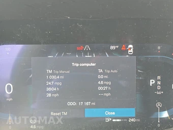 2025 Volvo XC60 B5 Plus – miniatura 12