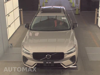 2025 Volvo XC60 B5 Plus – miniatura 2