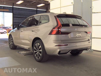 2025 Volvo XC60 B5 Plus – miniatura 6