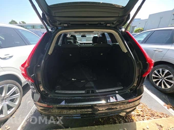 2025 Volvo XC60 B5 Plus – miniatura 14