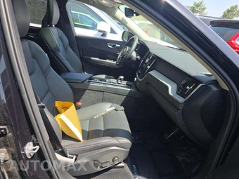 2025 Volvo XC60 B5 Plus – miniatura 18