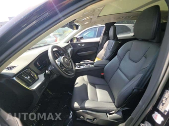 2025 Volvo XC60 B5 Plus – miniatura 6
