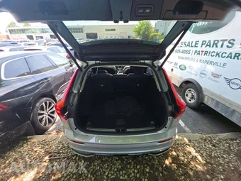 2025 Volvo XC60 B5 Plus - miniatura 14