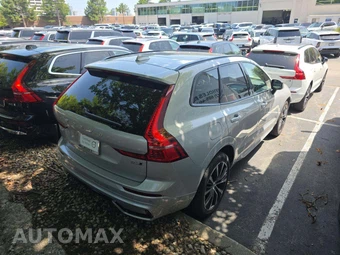 2025 Volvo XC60 B5 Plus - miniatura 3