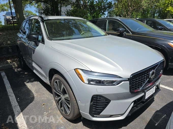 2025 Volvo XC60 B5 Plus - miniatura 4
