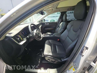 2025 Volvo XC60 B5 Plus - miniatura 6